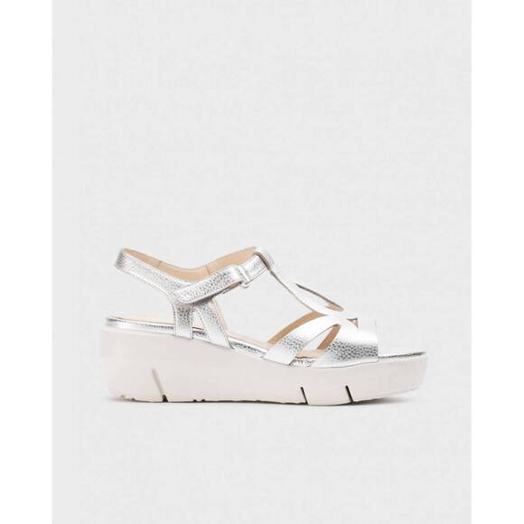 NEW WONDERS women's blanca sandal in max plata